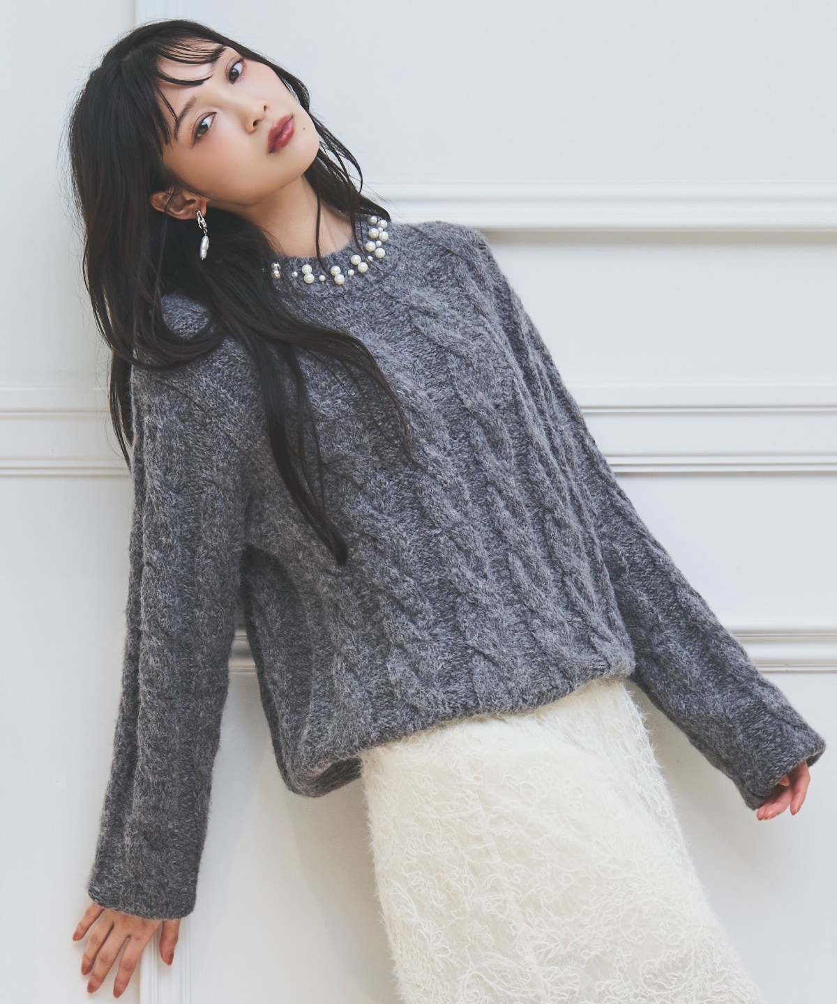 パール襟ケーブルニットプルオーバー