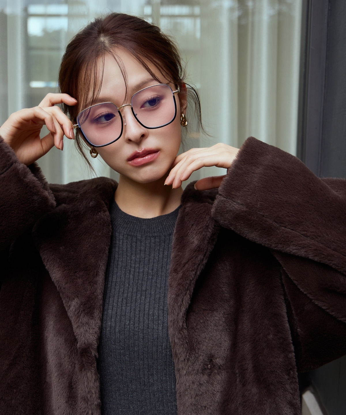 肩ギャザーハイネックリブニット