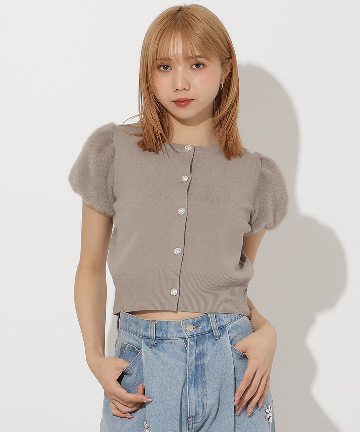 ファー付きビジューボタンプルオーバー