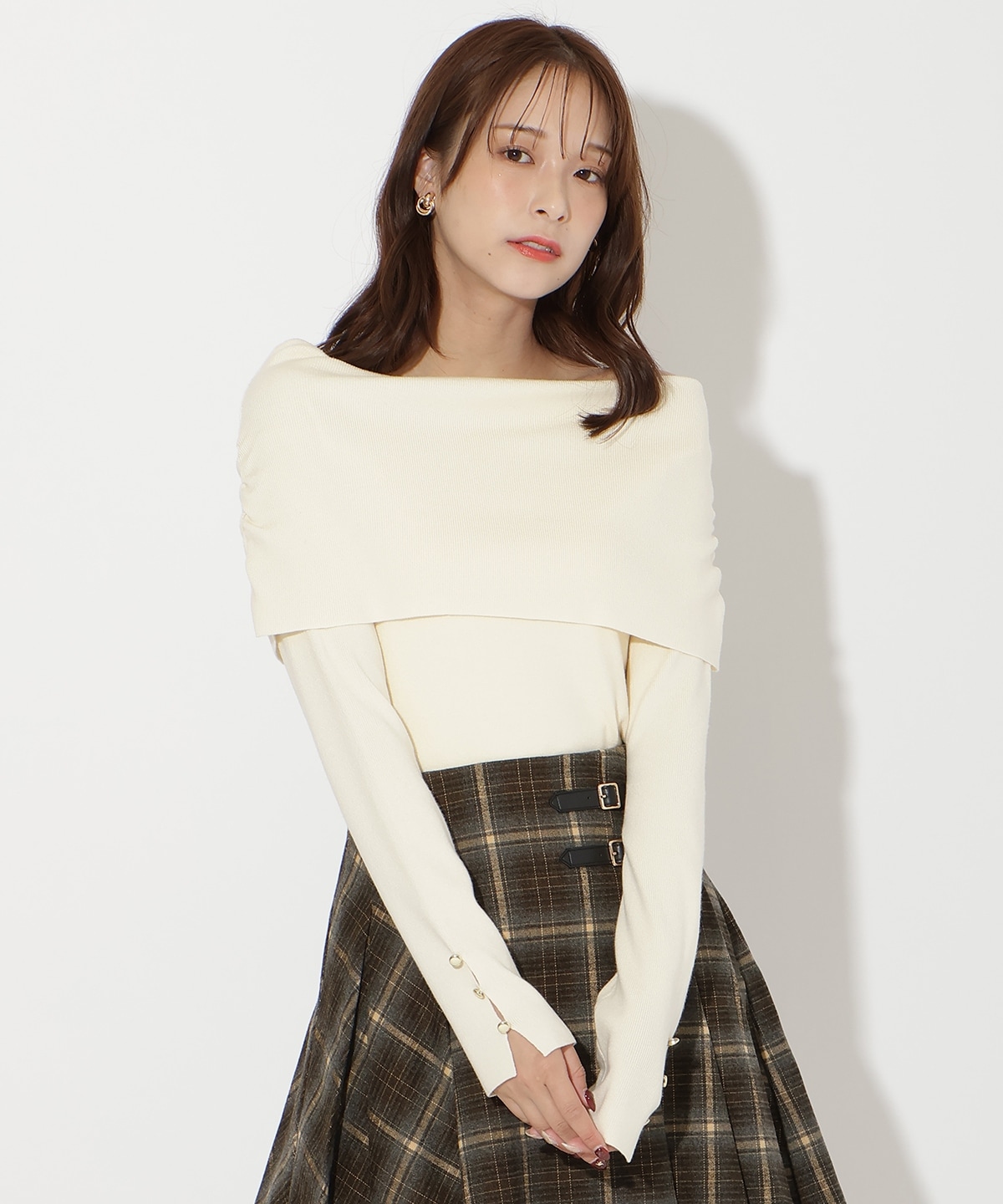 【先行予約受付中】オフショルプルオーバー