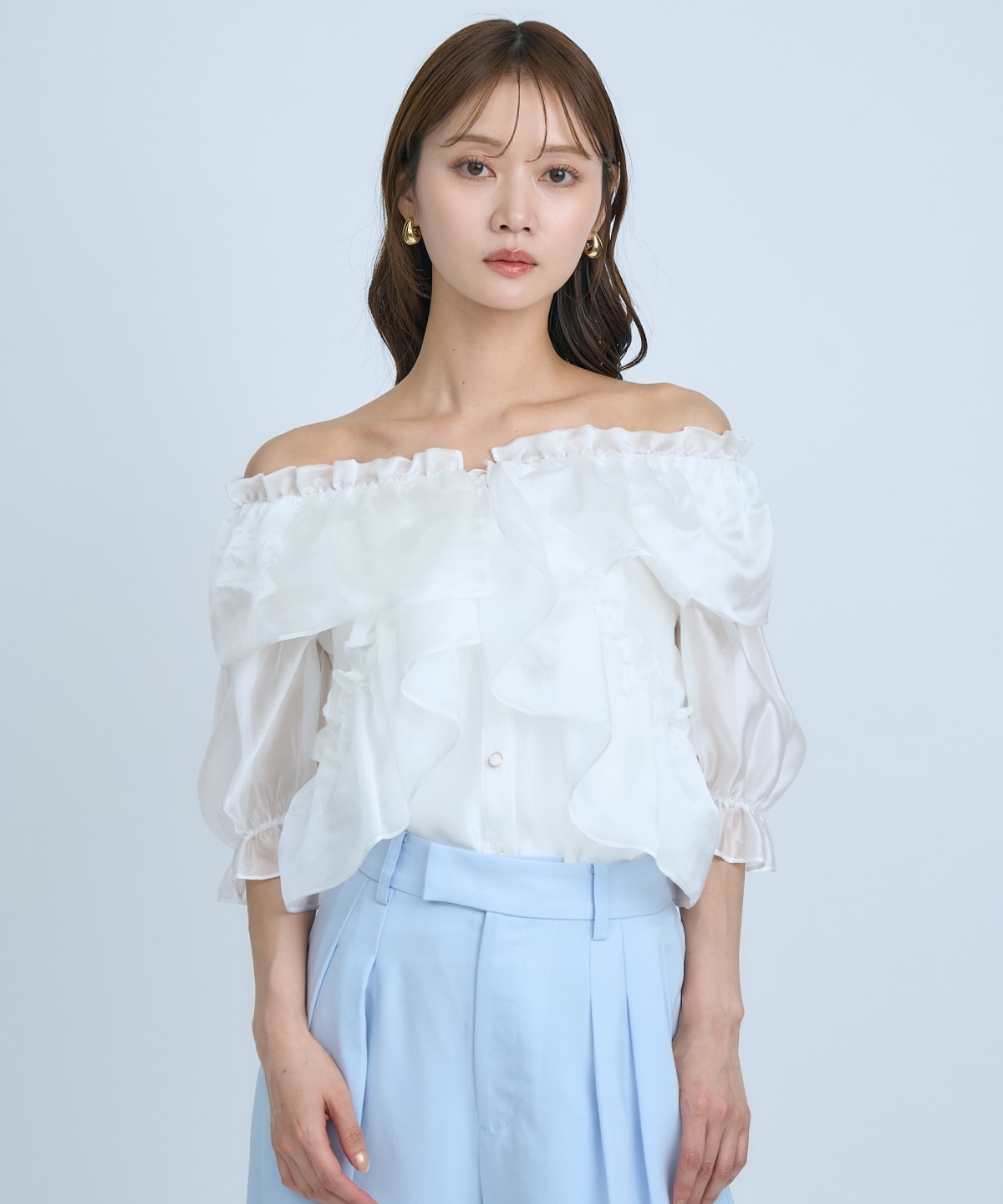 【先行予約受付中】フリルクロスシアーブラウス
