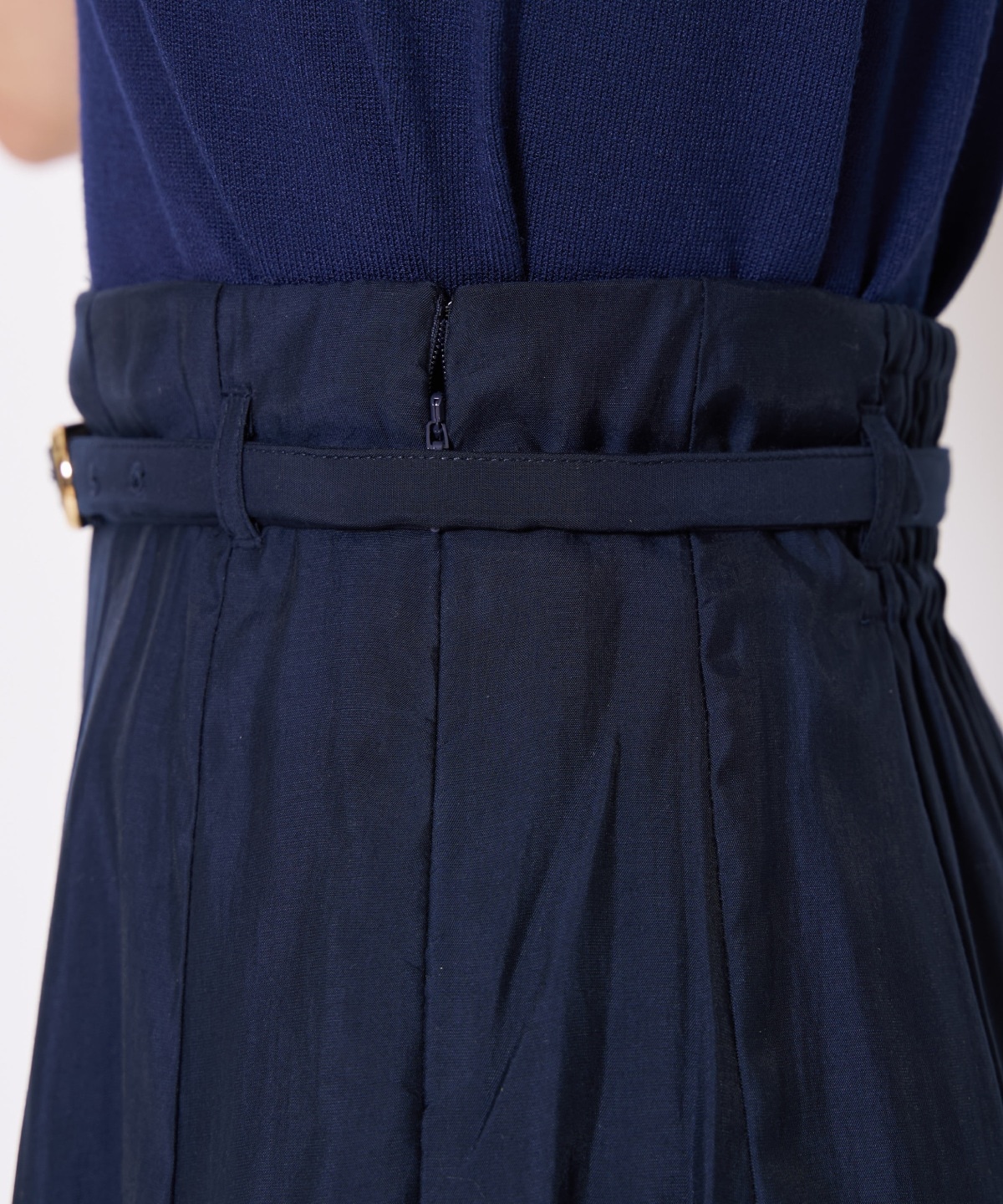 【先行予約受付中】ベルト付きシアーフレアスカート