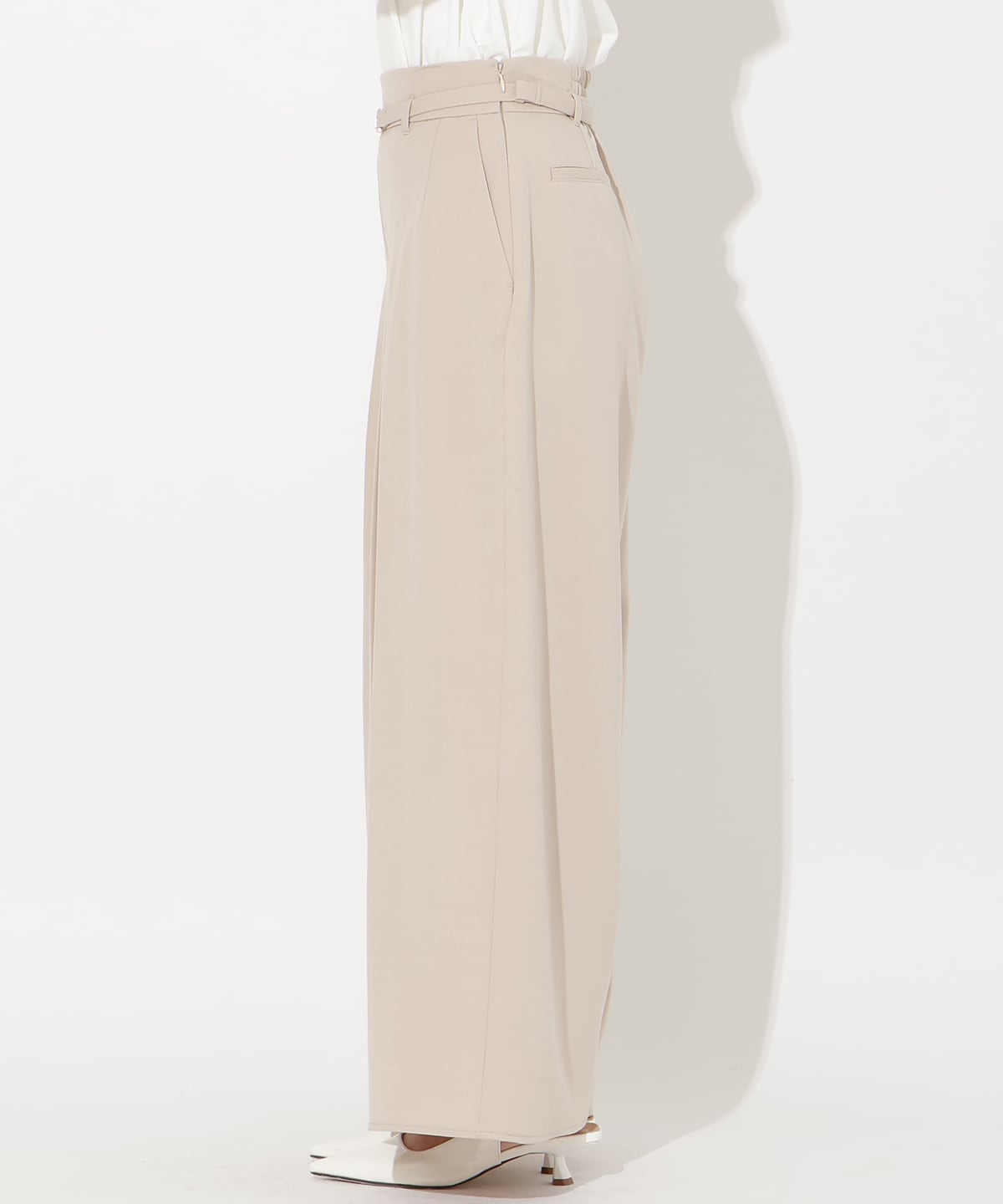 【先行予約受付中】ハイウエストタックワイドパンツ