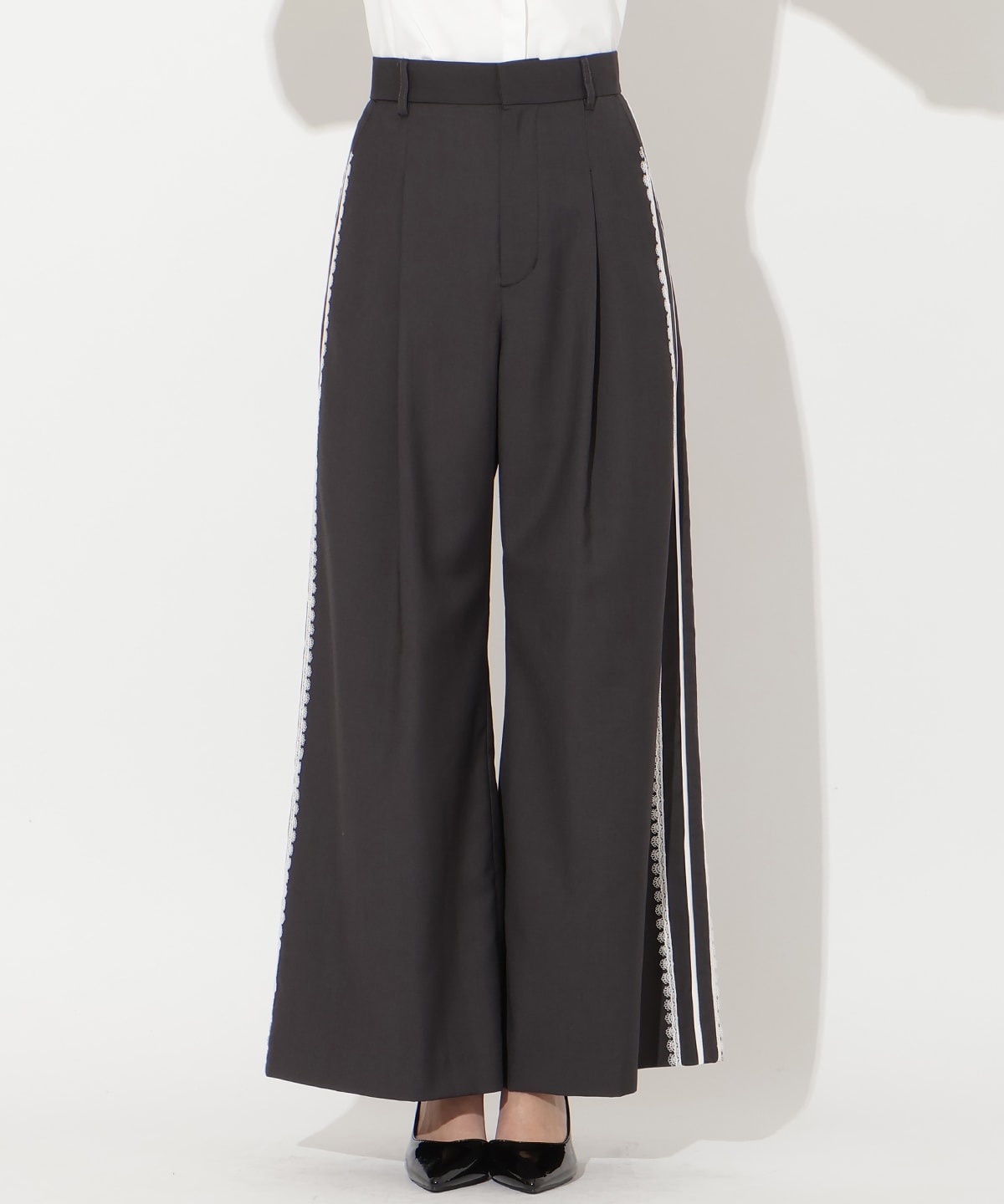 【先行予約受付中】サイドレースラインパンツ