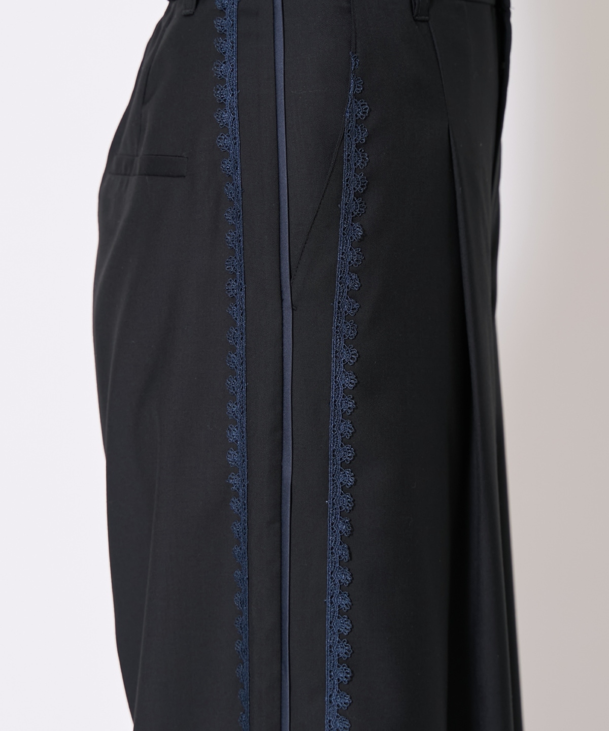 【先行予約受付中】サイドレースラインパンツ