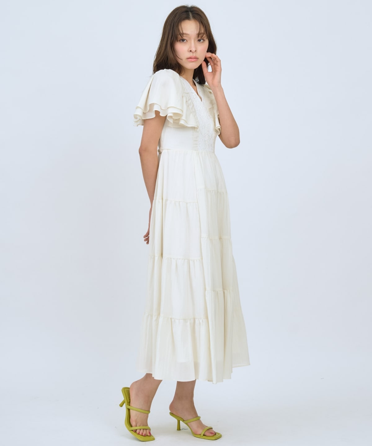 【先行予約受付中】Vネック襟レースティアードワンピース