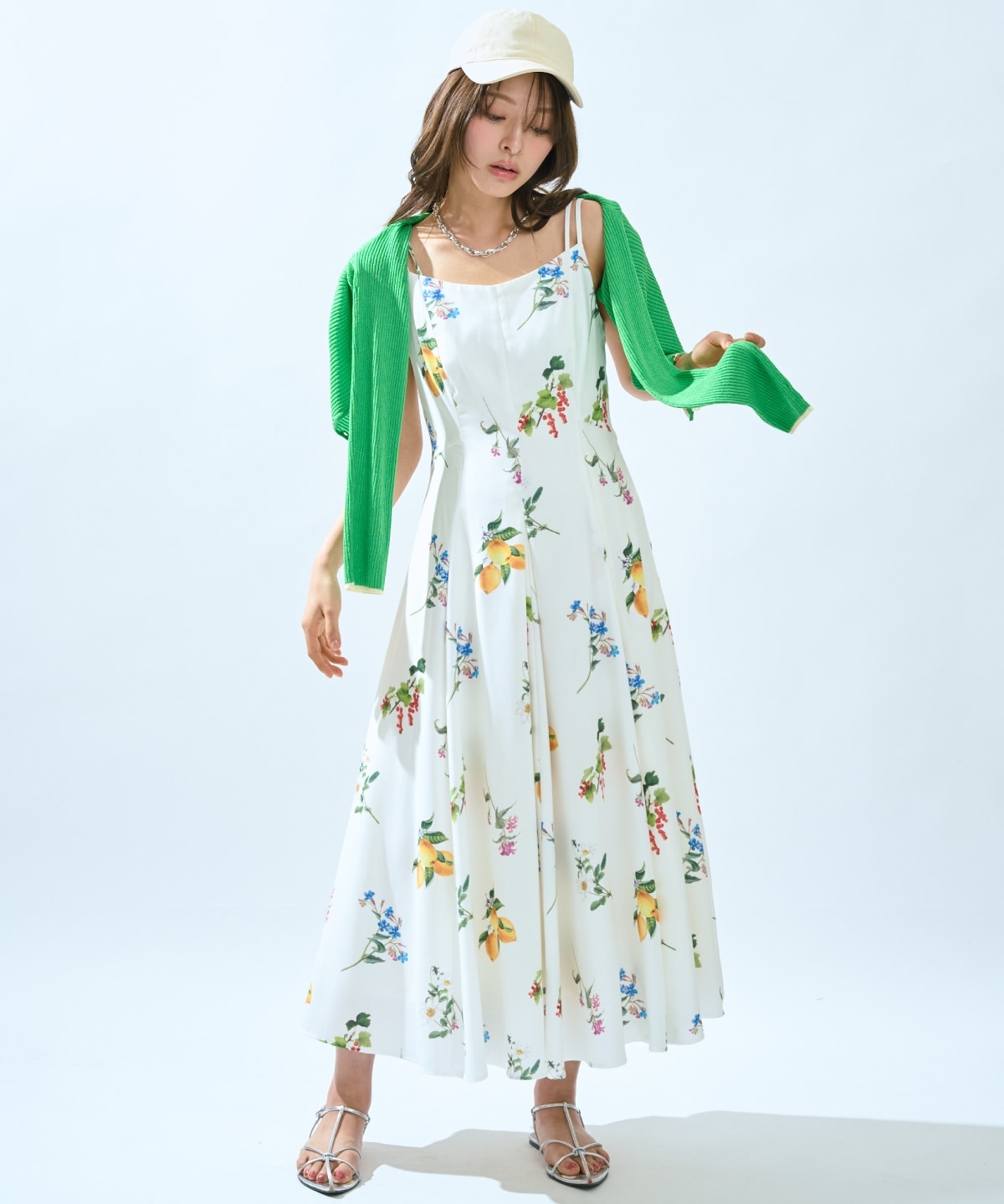 【5/14(木)一部店舗先行発売】フルーツ×フラワープリントワンピース