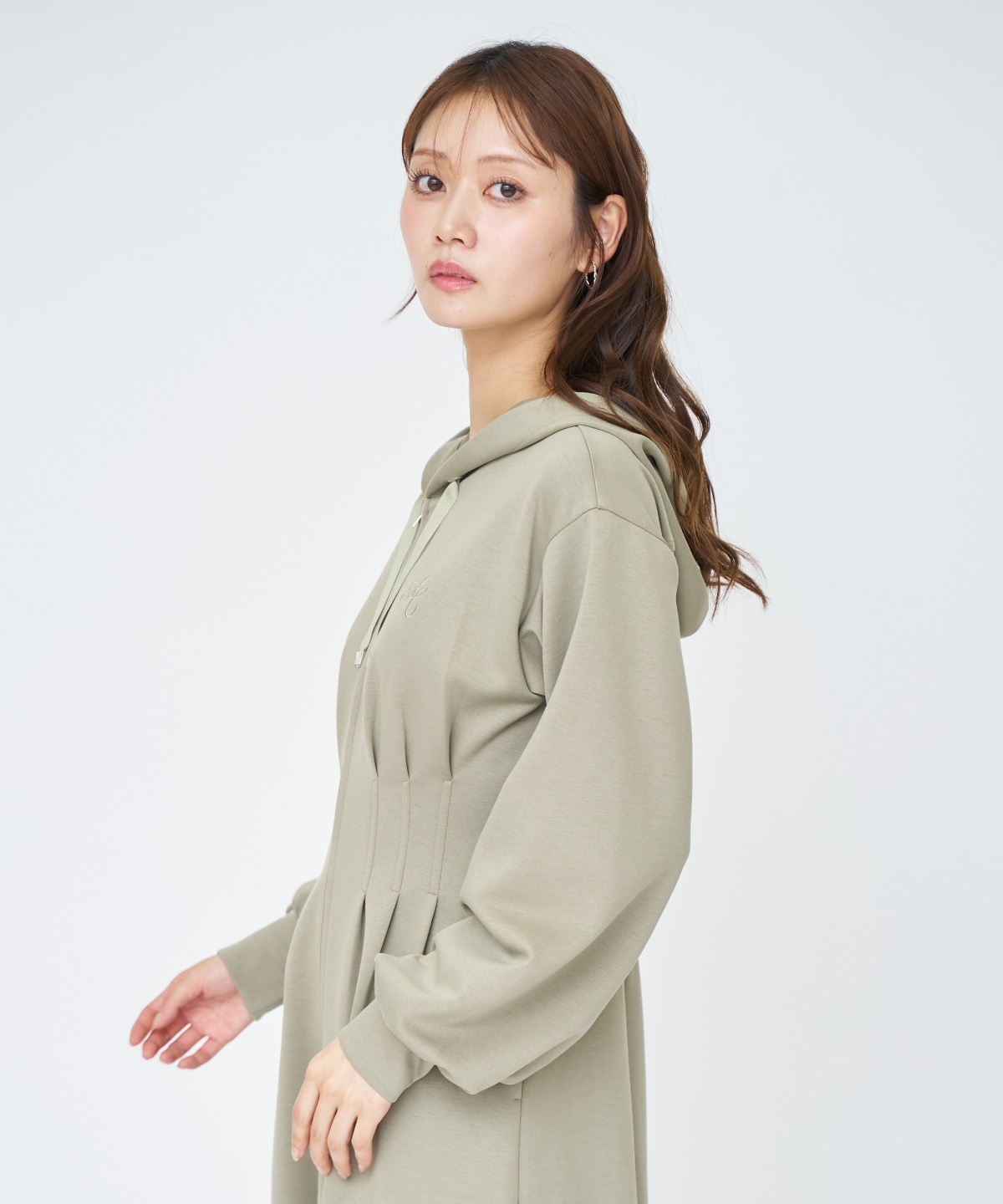 フード付きZIPワンピース