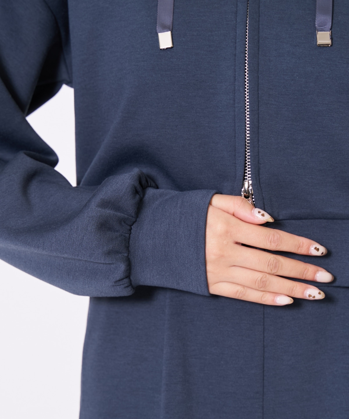 刺繍パーカー×オールインワン