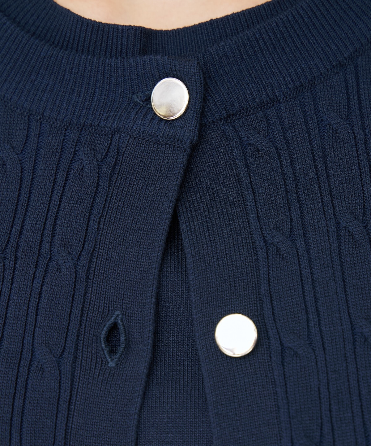 ケーブル編みカーディガンアンサンブル