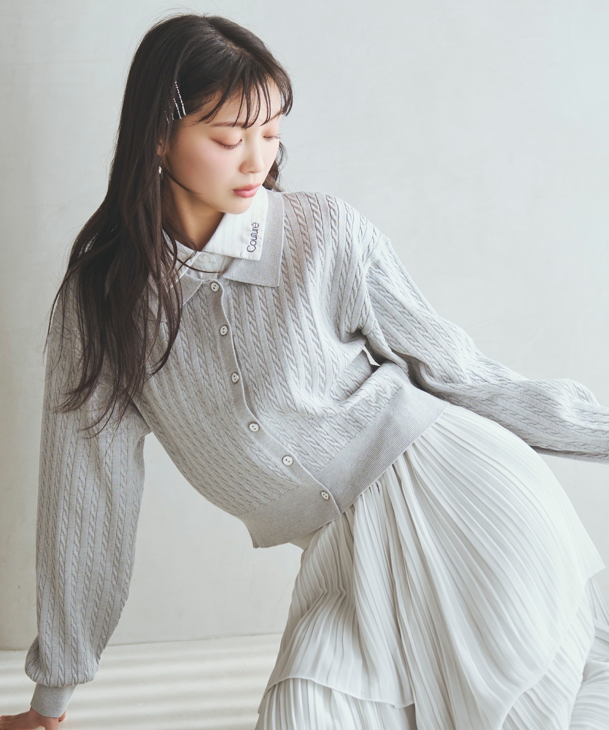【先行予約受付中】シャツレイヤード風ケーブルカーディガン
