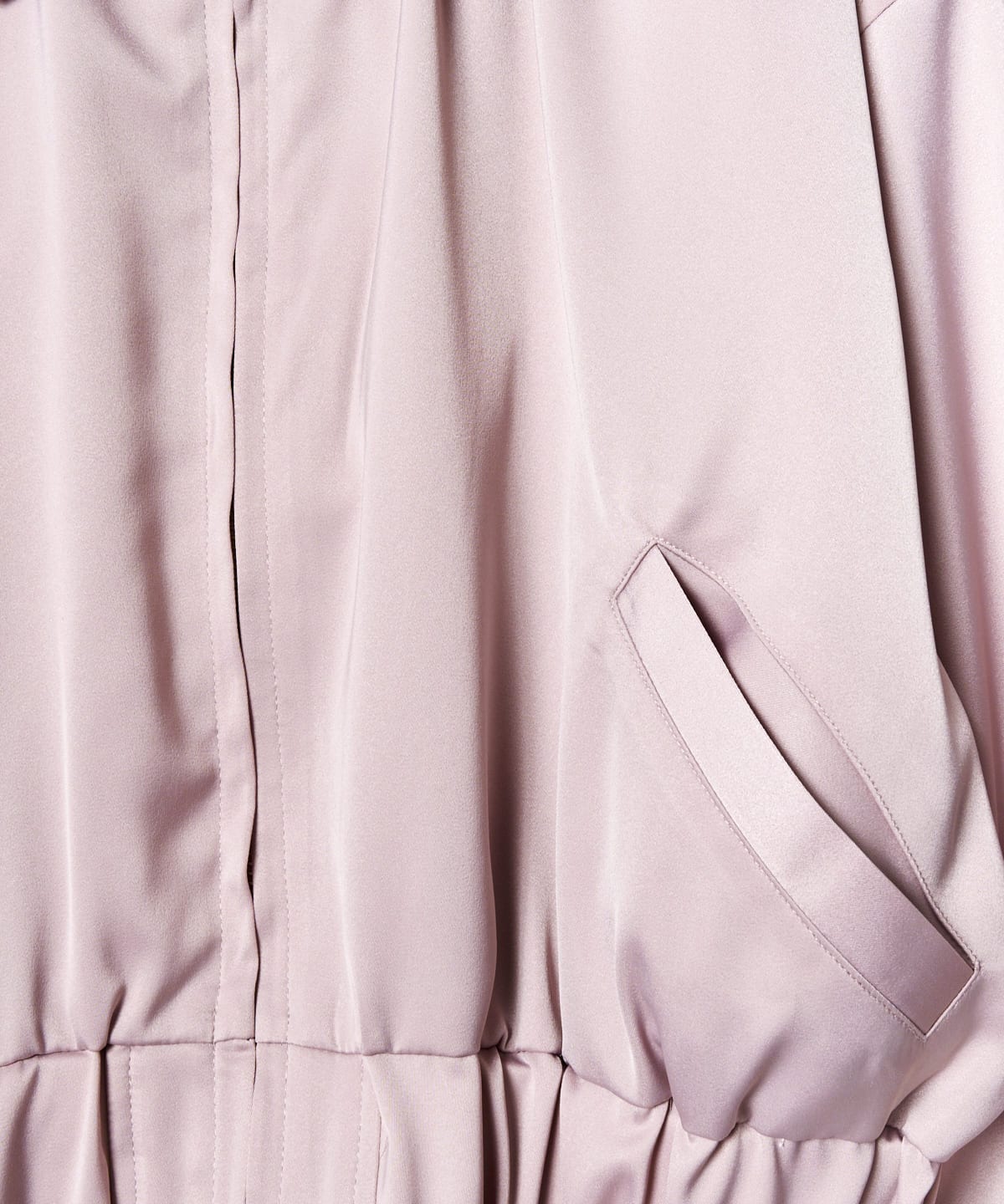 ショートブルゾン