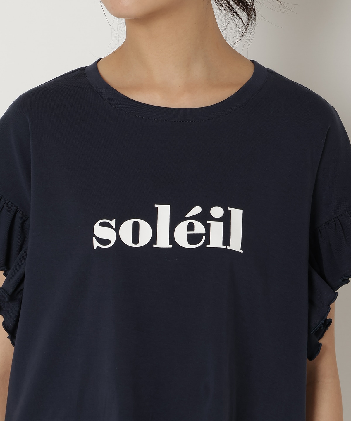 フリル袖Tシャツ