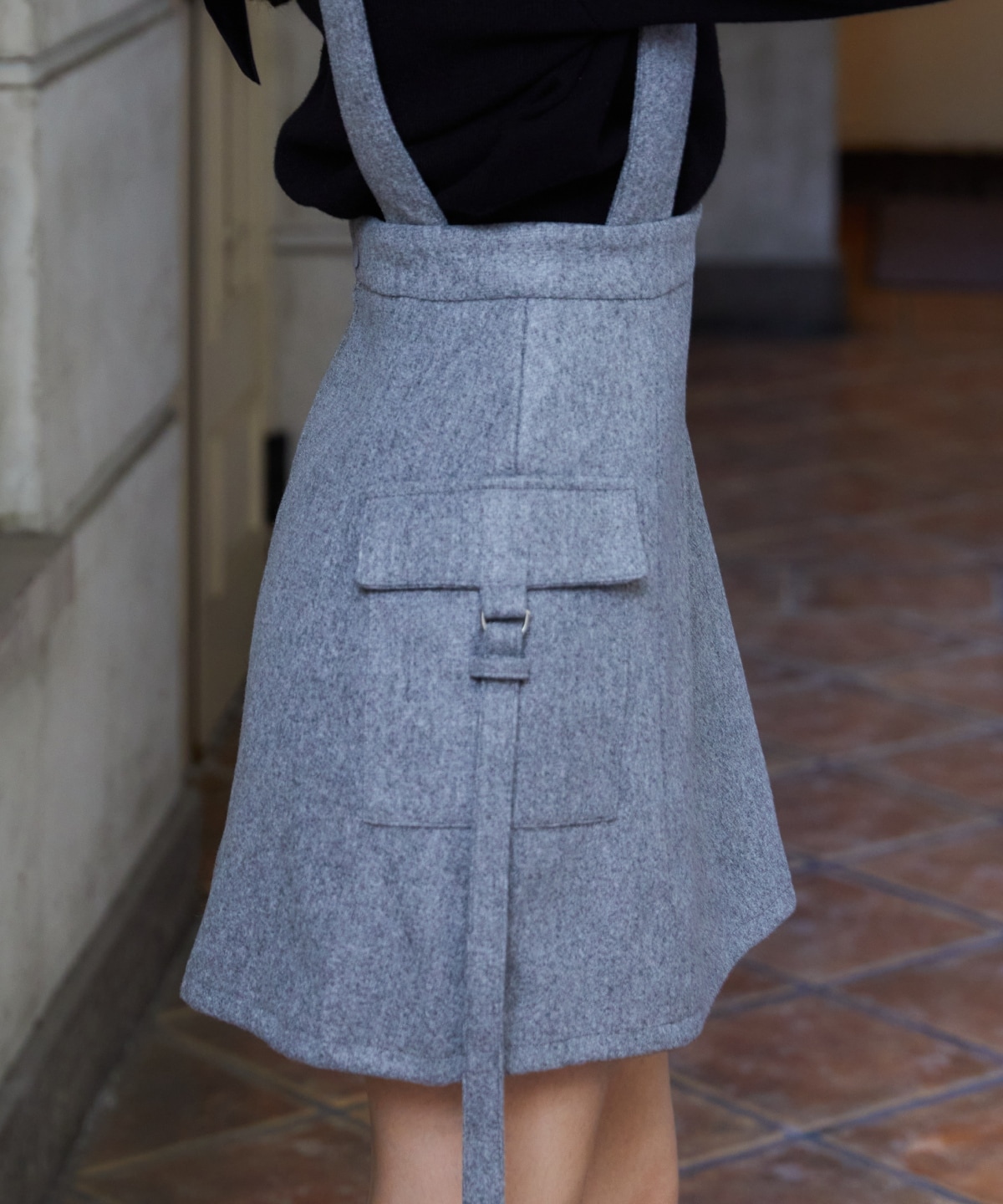 サスペンダースカート