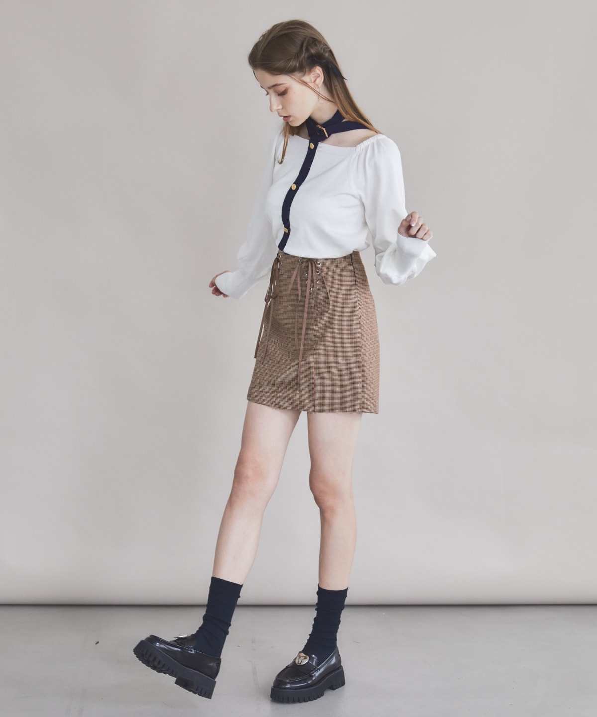 リボンレースアップミニスカート