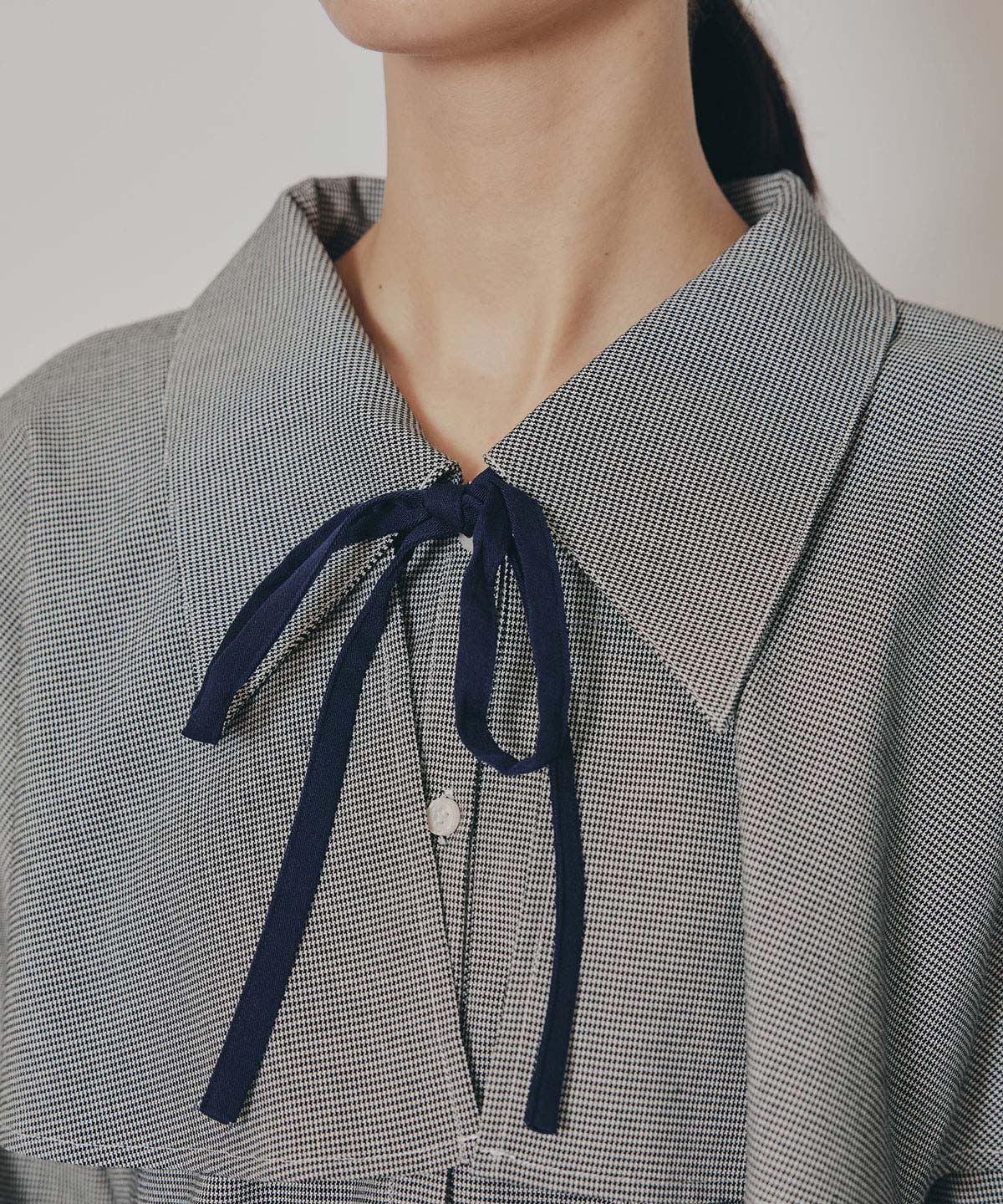 ケープライクグレンチェックリボンタイブラウス