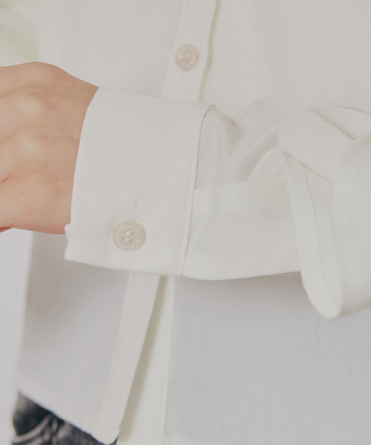 フリルラインストライプブラウス