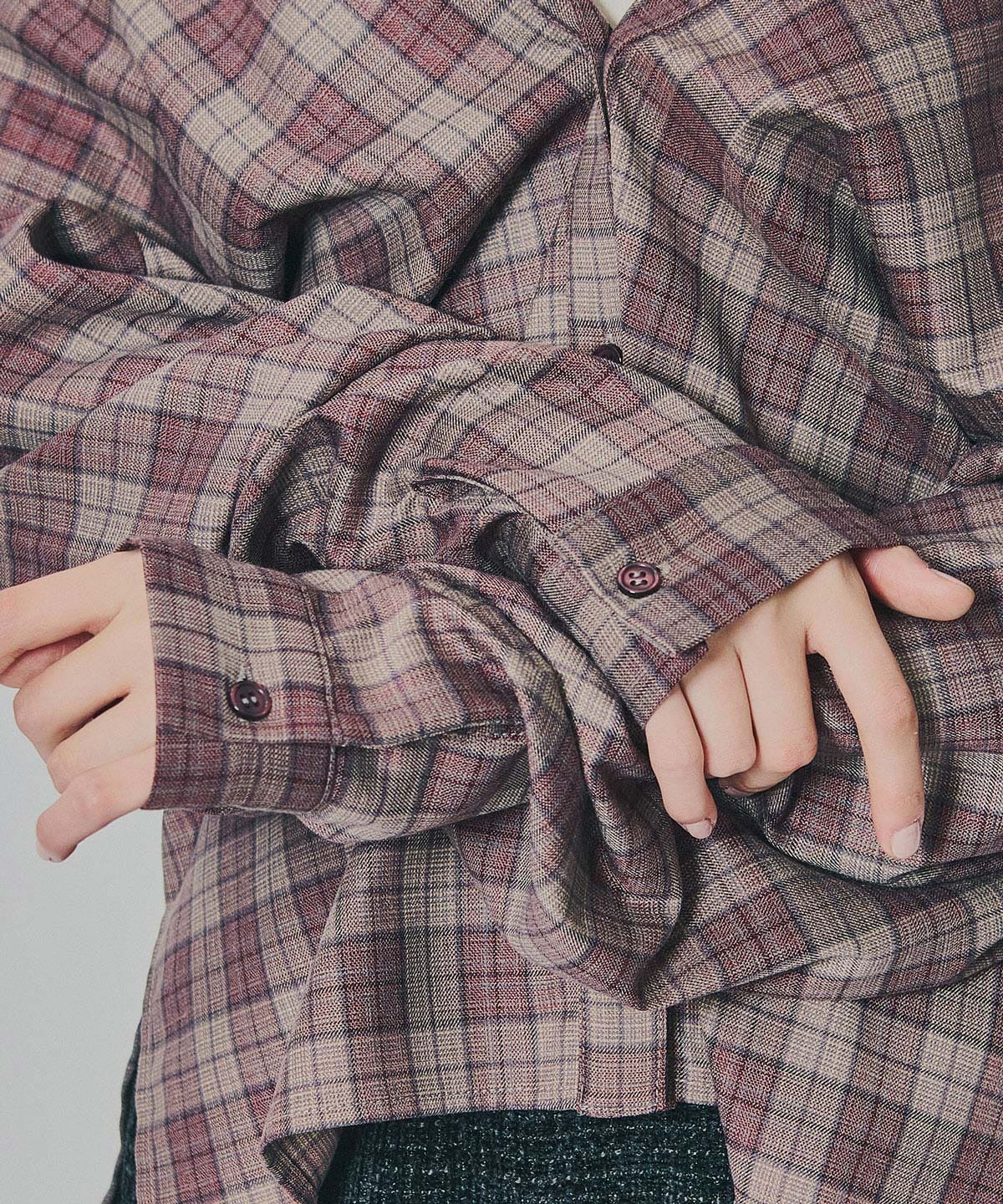 マルチウェイオフショルチェックシャツ×タンクトップ