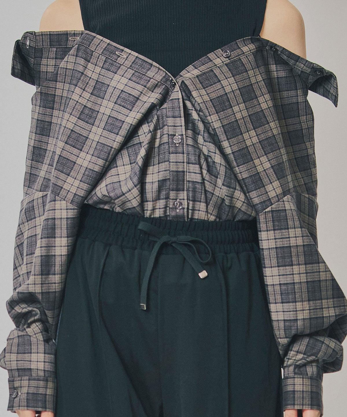 マルチウェイオフショルチェックシャツ×タンクトップ