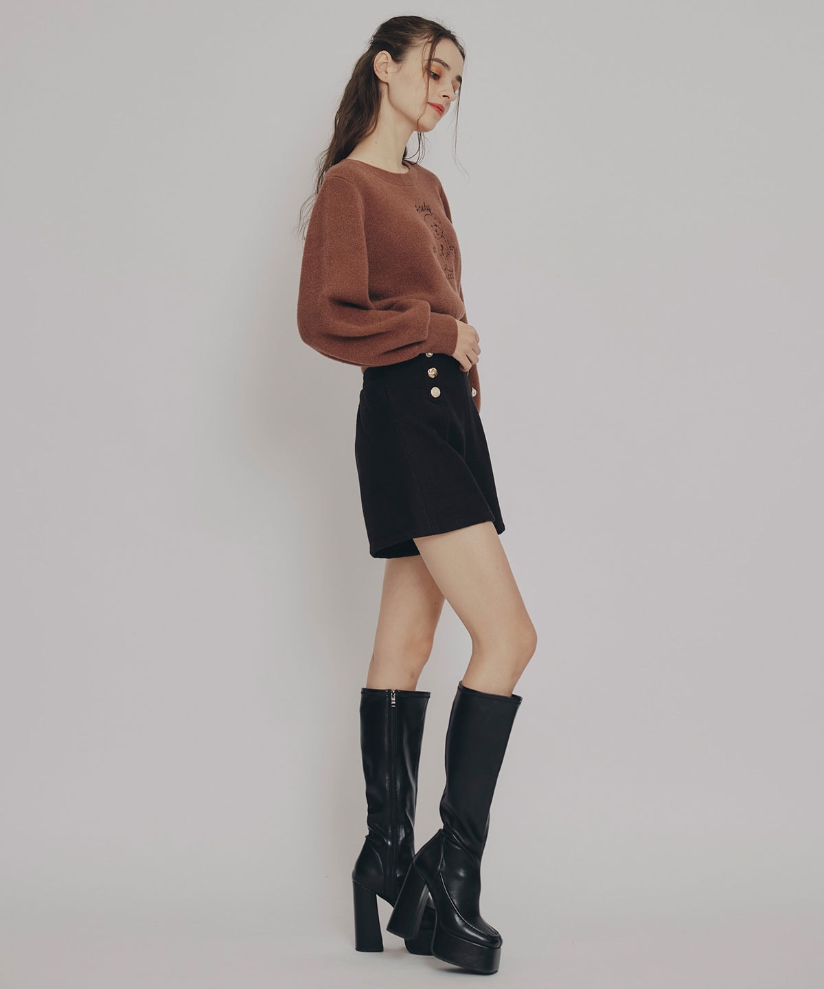 ハイウエストマルチボタンショートパンツ