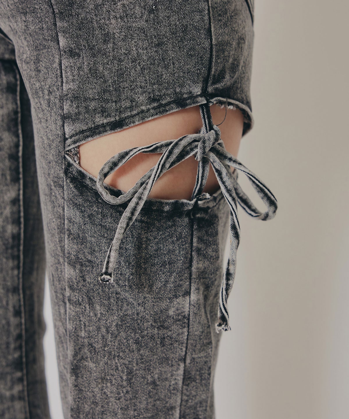 カットアウトリボンストレッチデニム