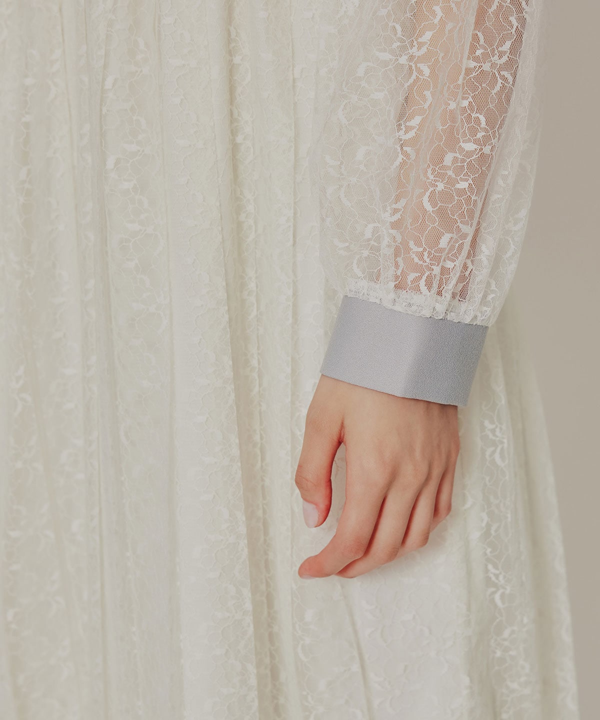 バイカラーレースプリーツロングスリーブワンピース