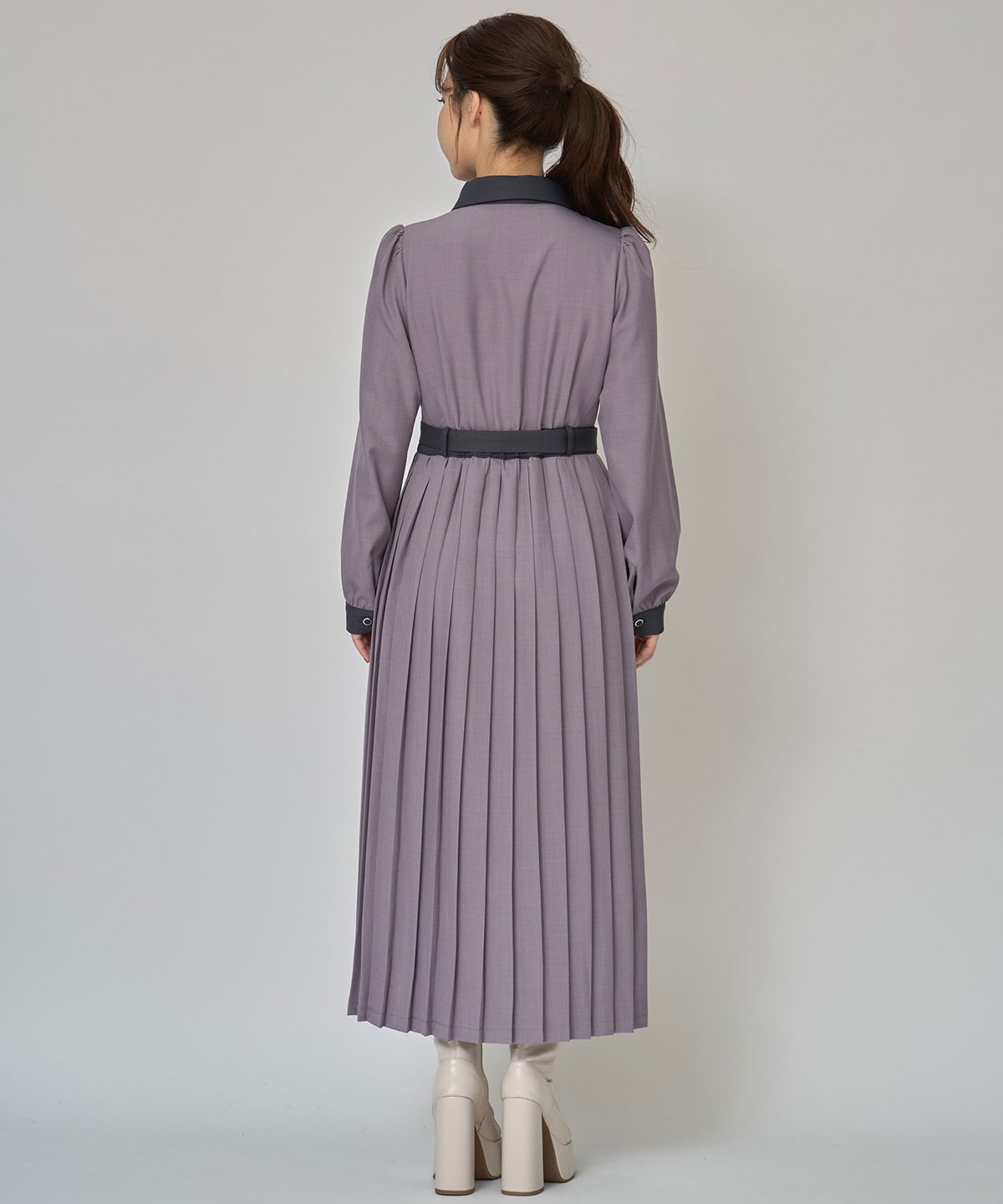 クラシカルバイカラーラインリボンタイプリーツロングワンピース