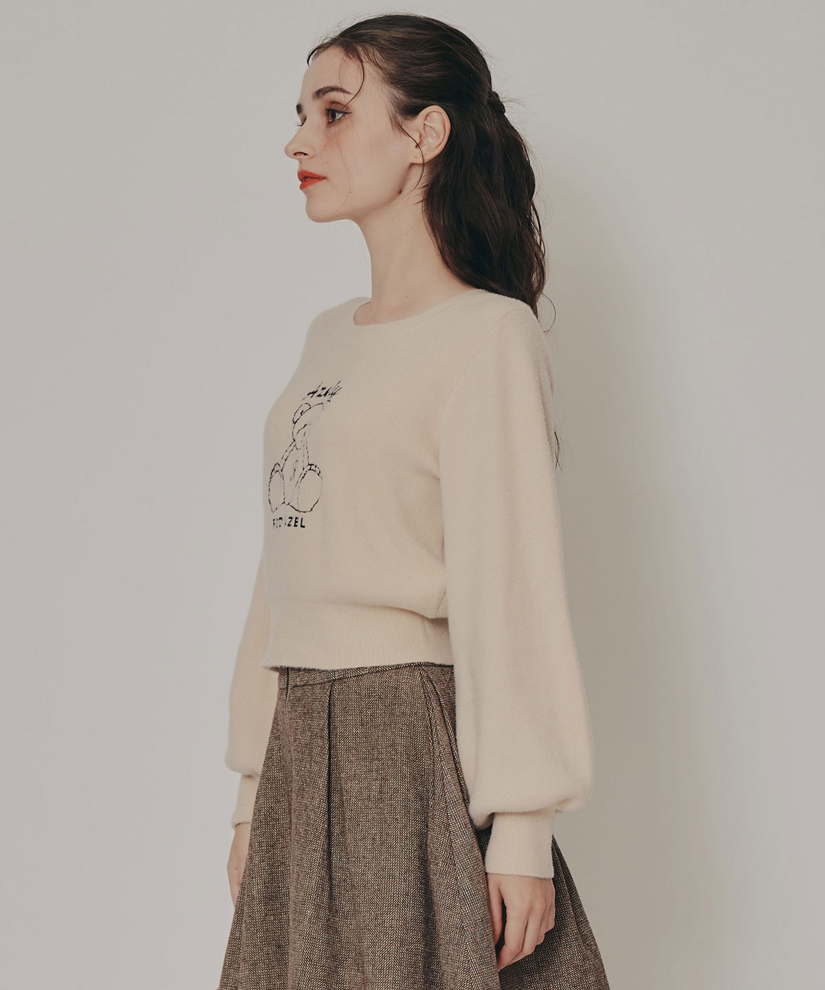 Azelyフラッフィニットプルオーバー