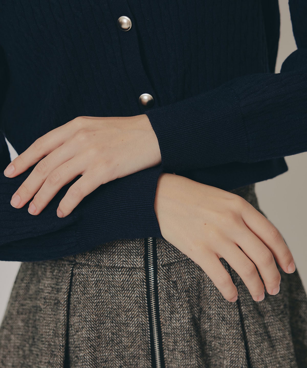 Azelyミニケーブルニットカーディガン