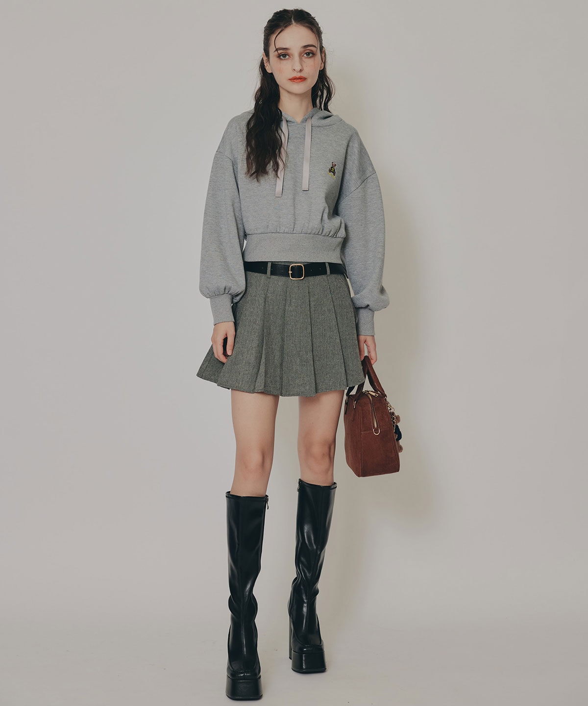 Azelyコンパクトフーディ