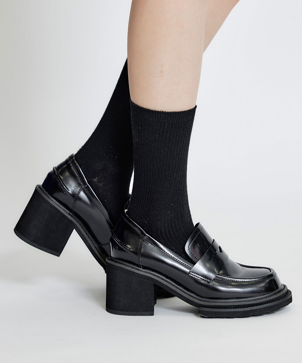 レザーライクチャンキーヒールローファー