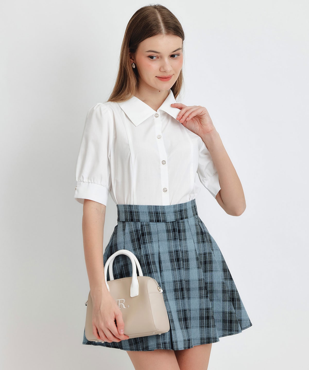 ロゴリボンパフスリーブブラウス