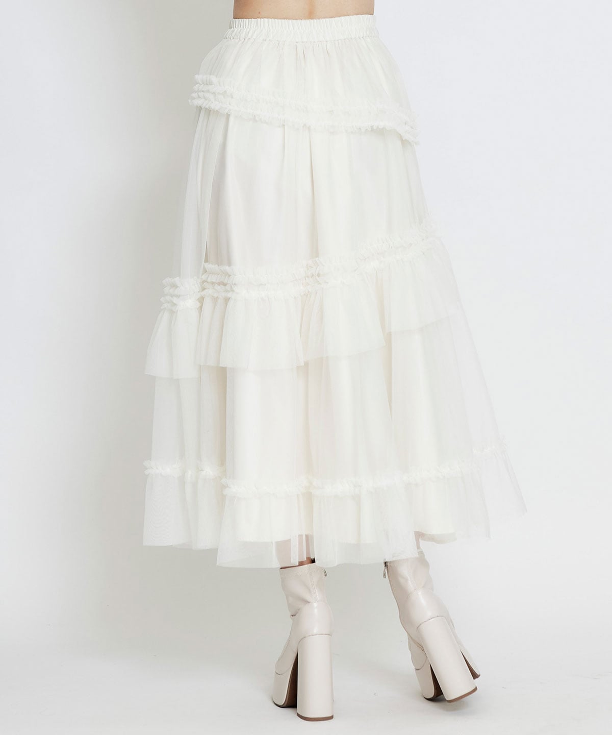 ソフトチュールフリルロングスカート