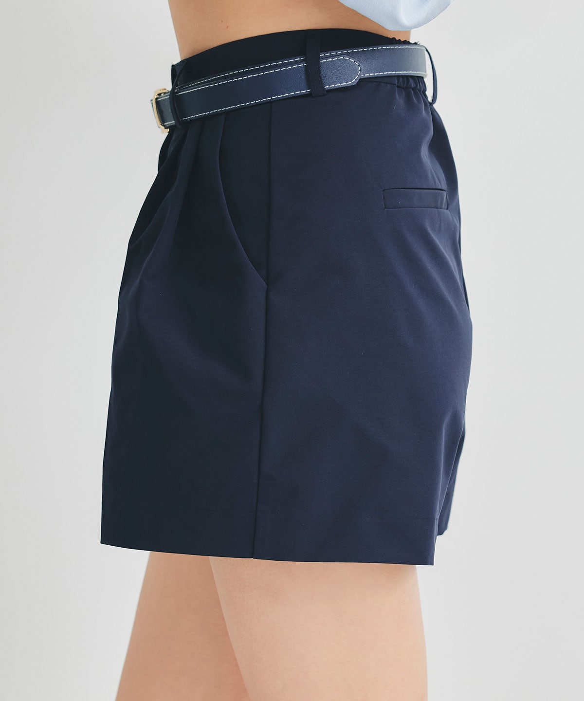 ダブルタックベルトショートパンツ