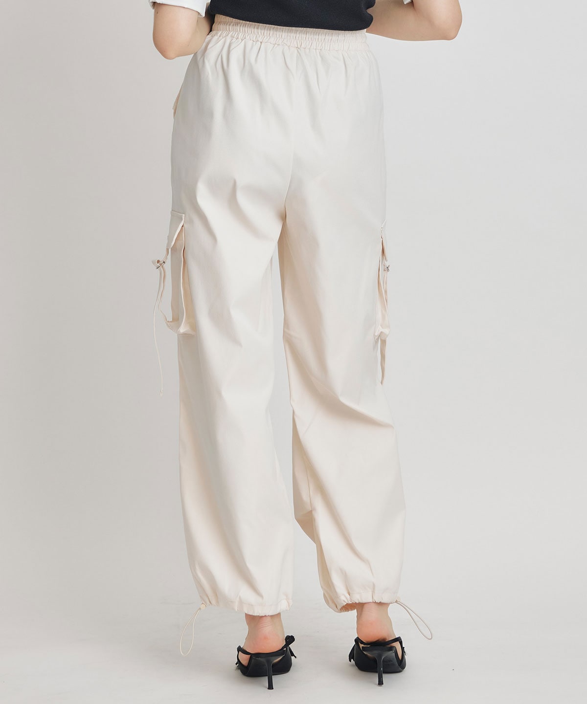 タブフラップポケットカーゴパンツ