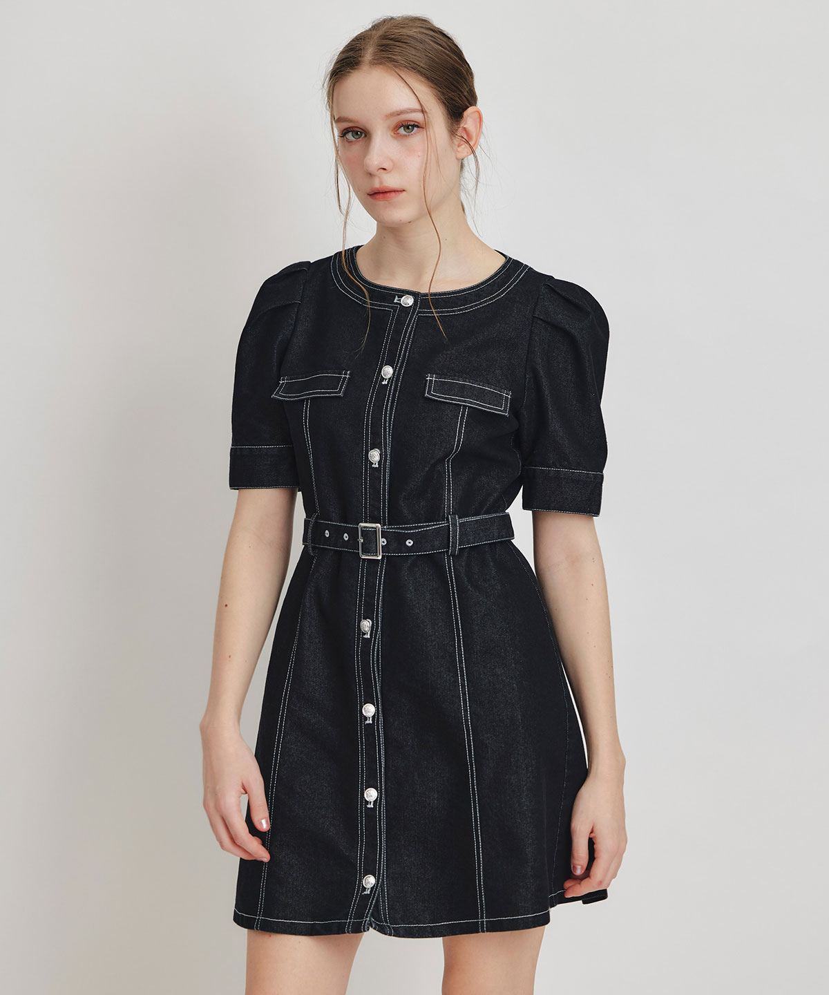 バイカラーステッチノーカラーデニムフレアミニワンピース