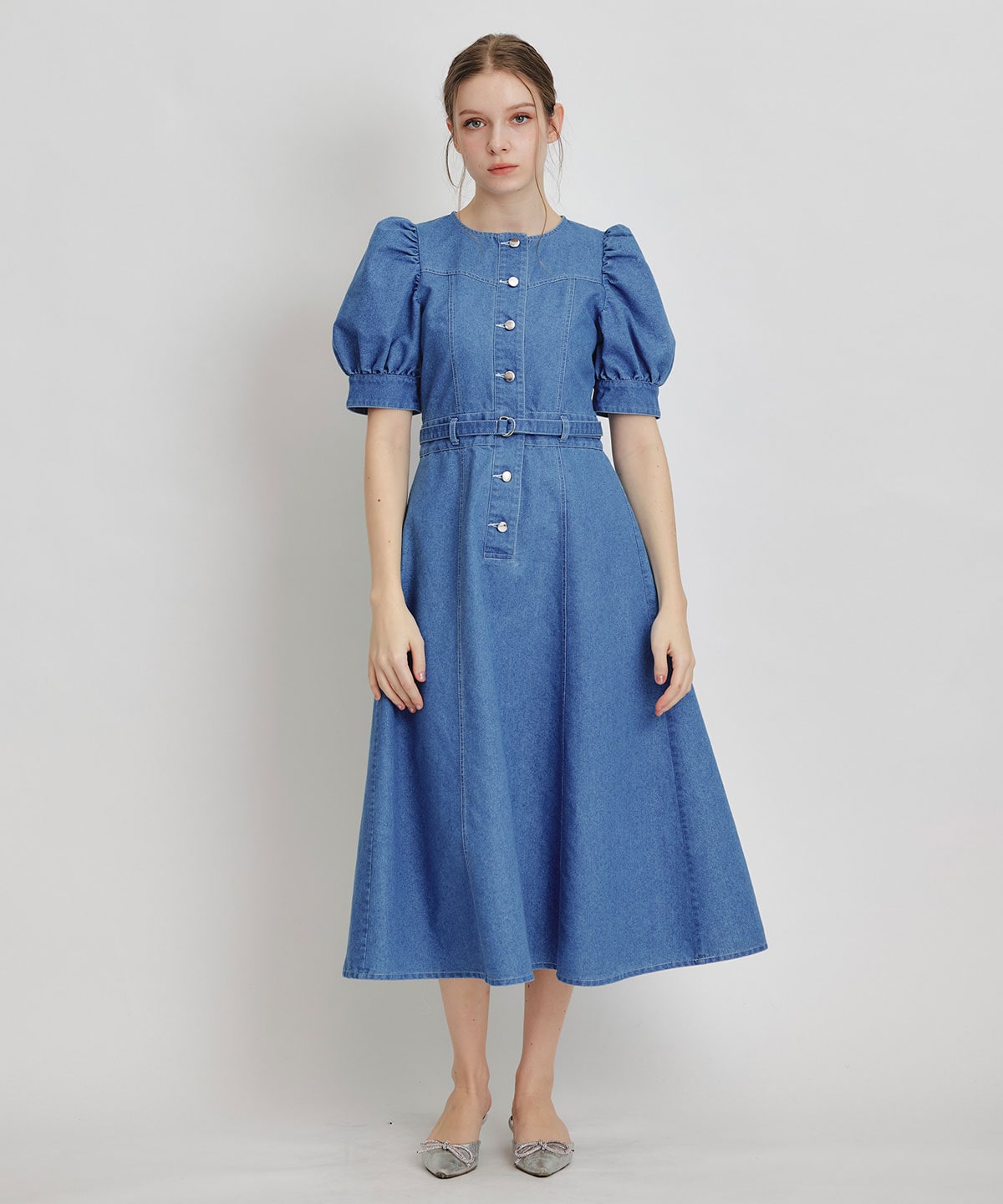 ノーカラーデニムパフフレアロングワンピース