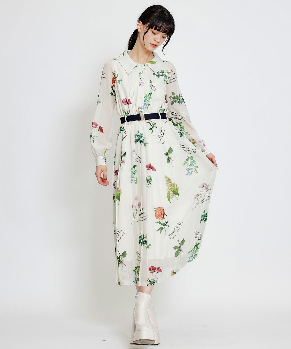 シアーフラワープリーツロングワンピース