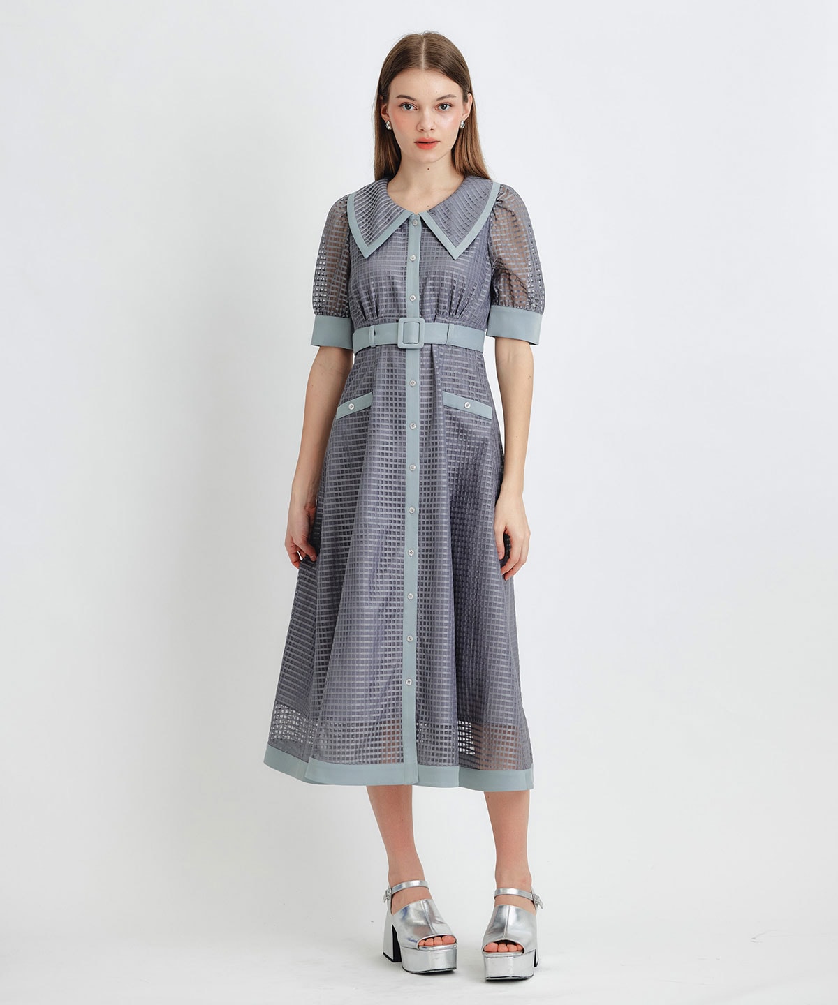 シアーチェックビッグカラーフレアロングワンピース