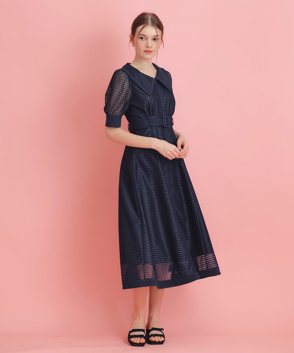 シアーチェックビッグカラーフレアロングワンピース