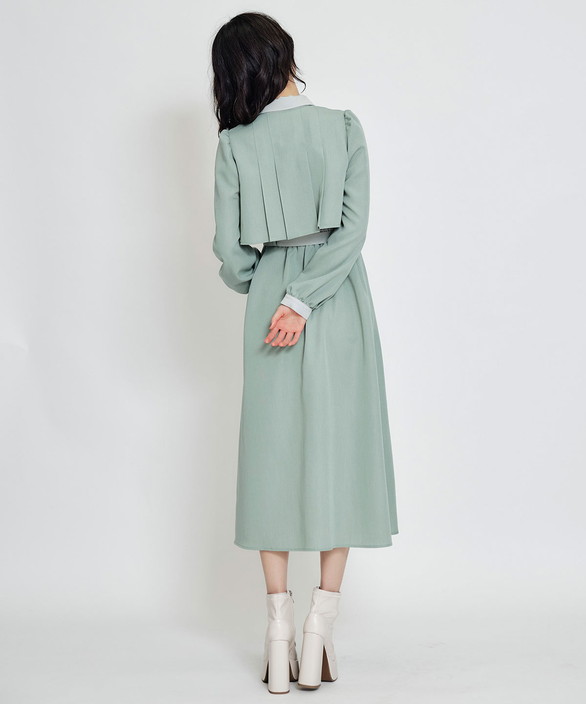 フロントプリーツリボンタイフレアロングワンピース