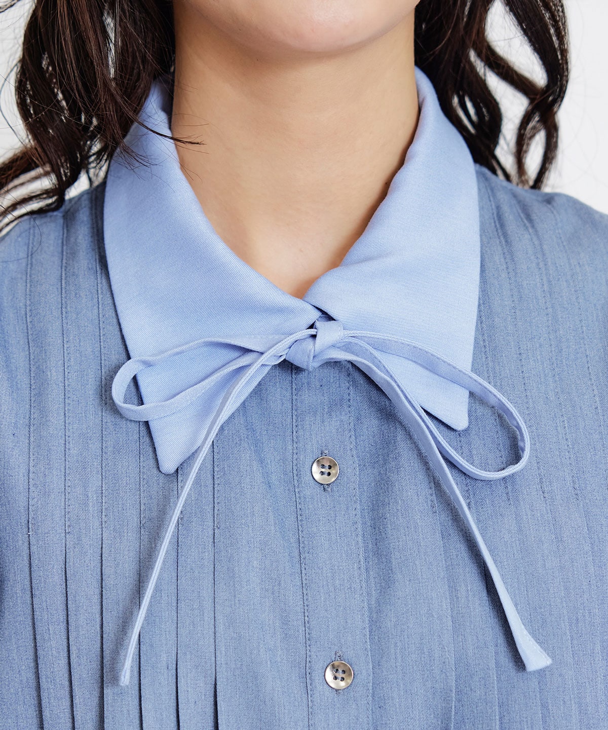 フロントプリーツリボンタイフレアロングワンピース