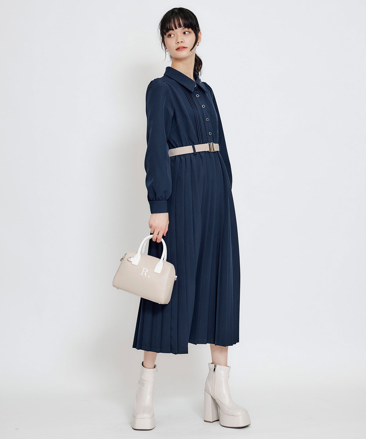 リボンタイプリーツロングシャツワンピース