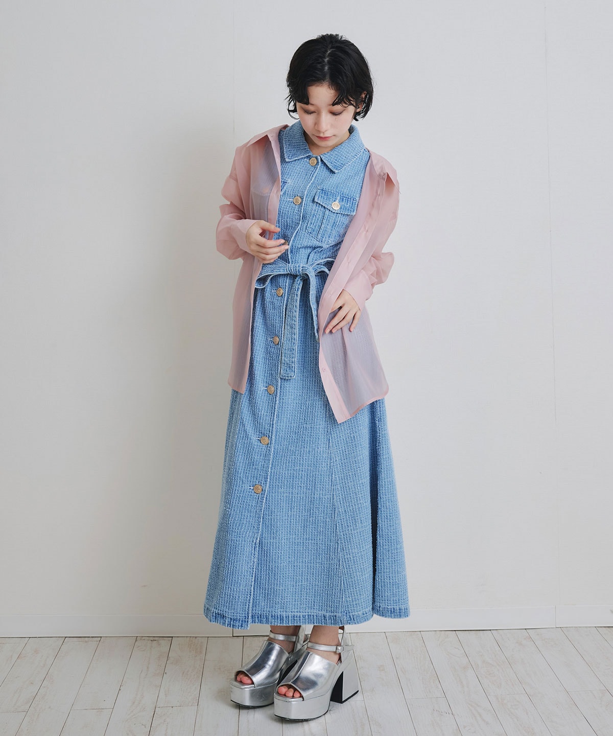 レーザーカットデニムロングシャツワンピース
