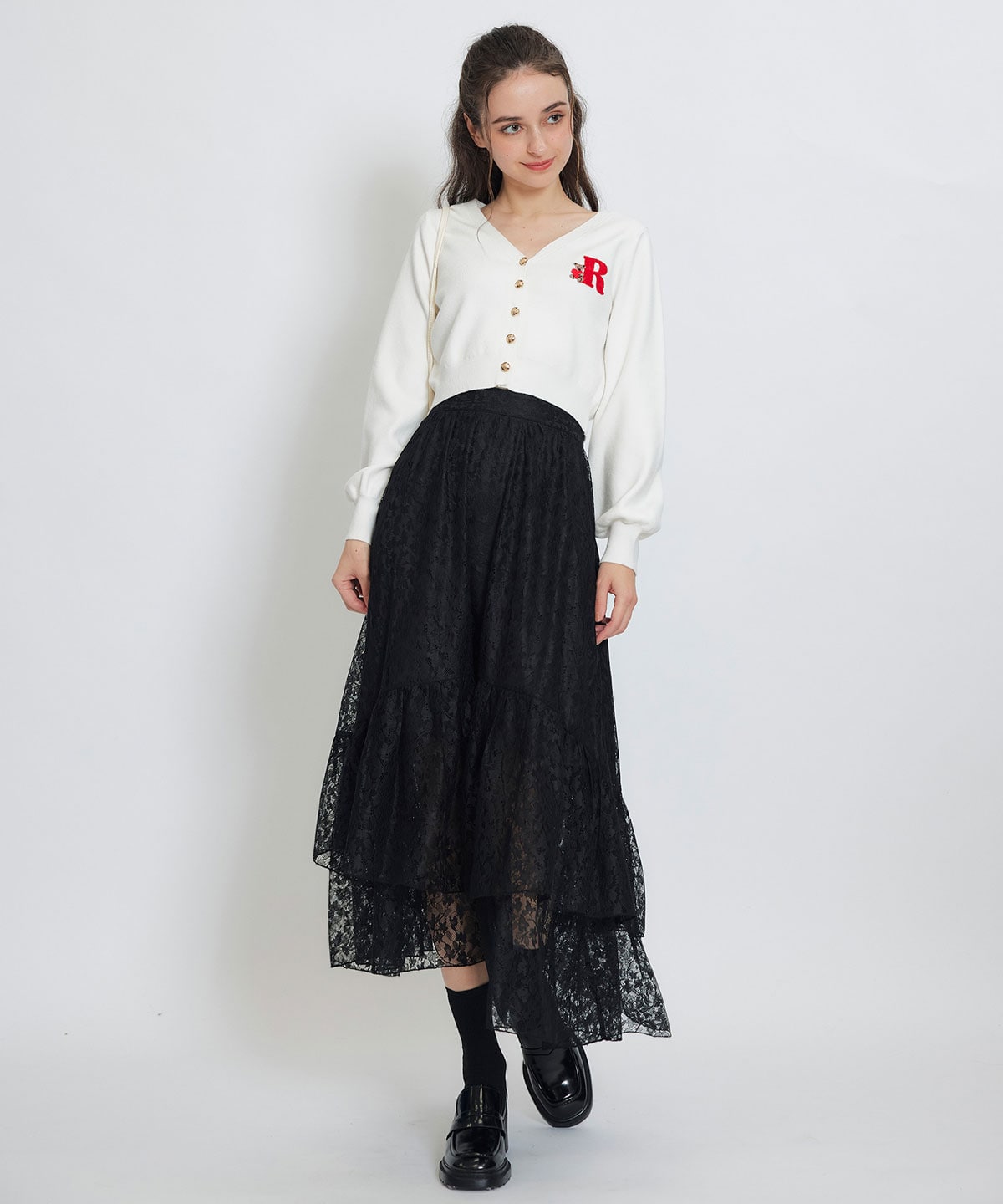 【2/13(金) 昼12時発売開始】AzelyハートVネックカーディガン