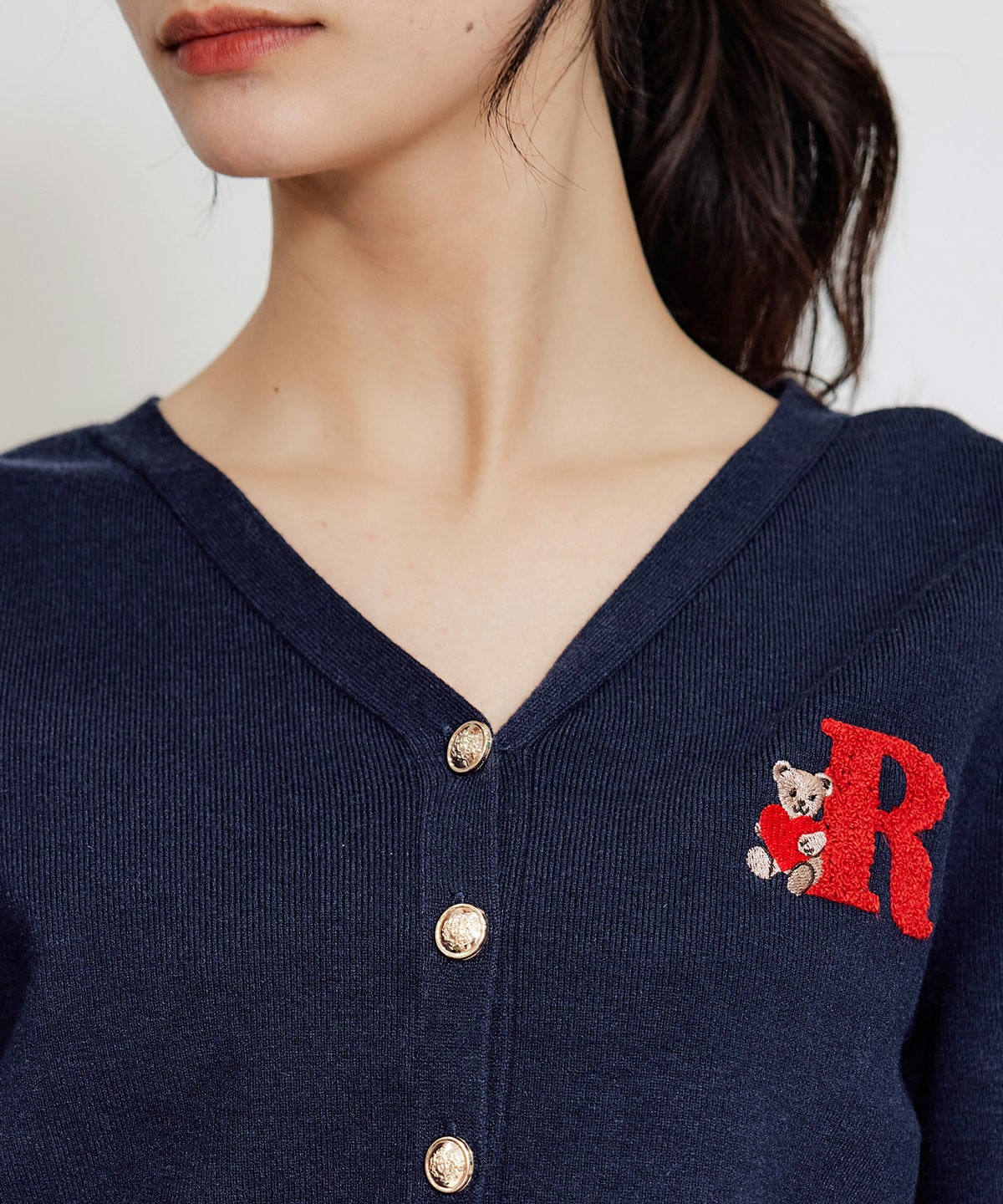 【2/13(金) 昼12時発売開始】AzelyハートVネックカーディガン