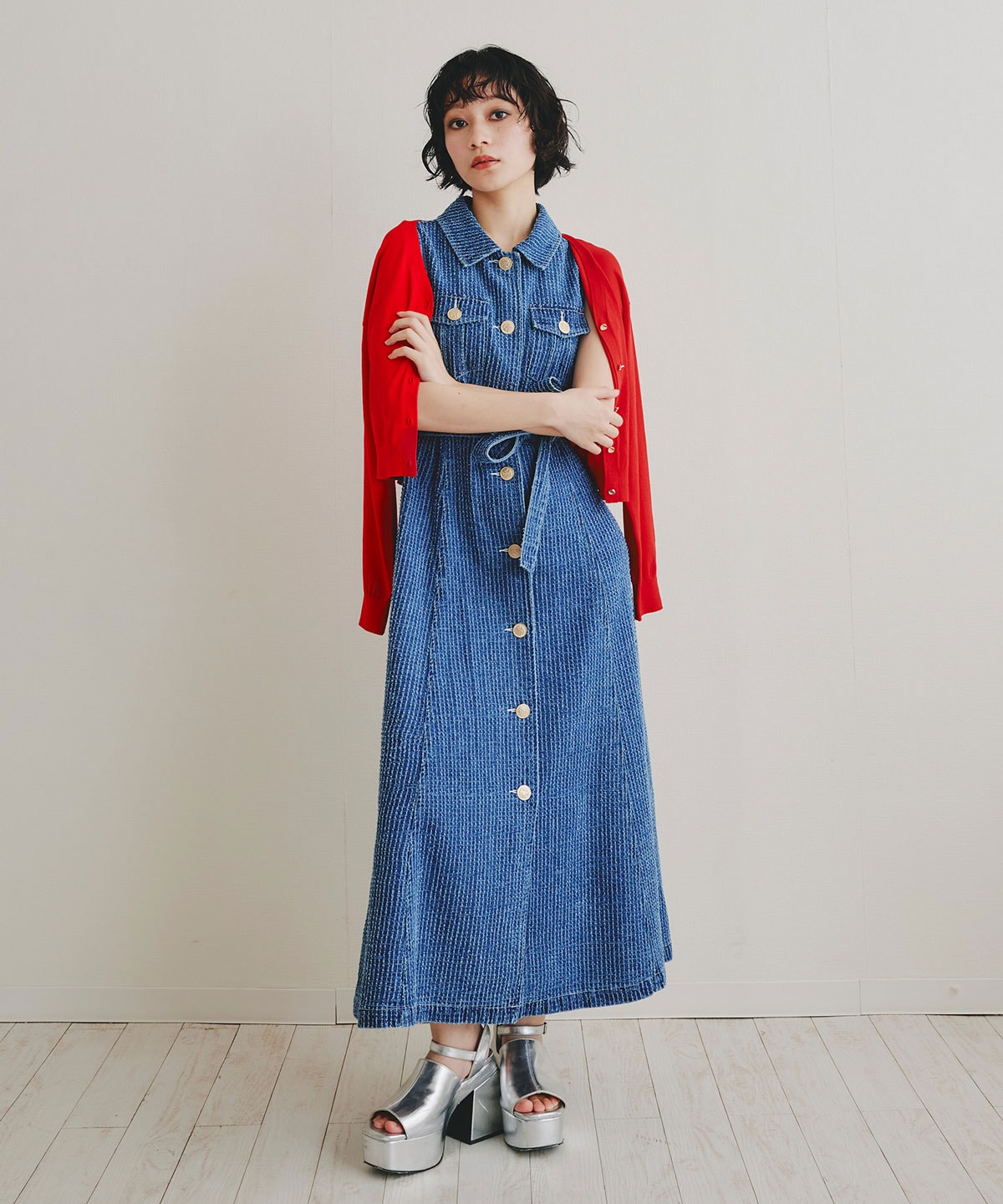 ロゴプレートVネックカーディガン