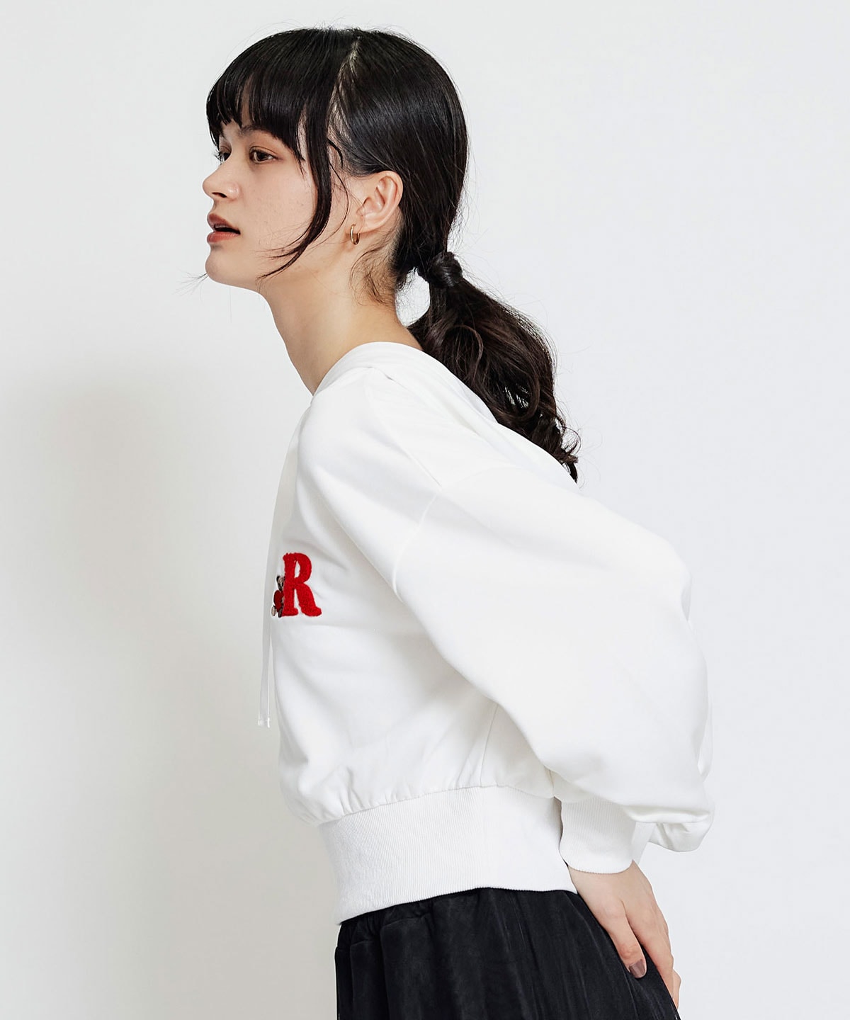 【2/13(金) 昼12時発売開始】Azelyハートショートパーカー