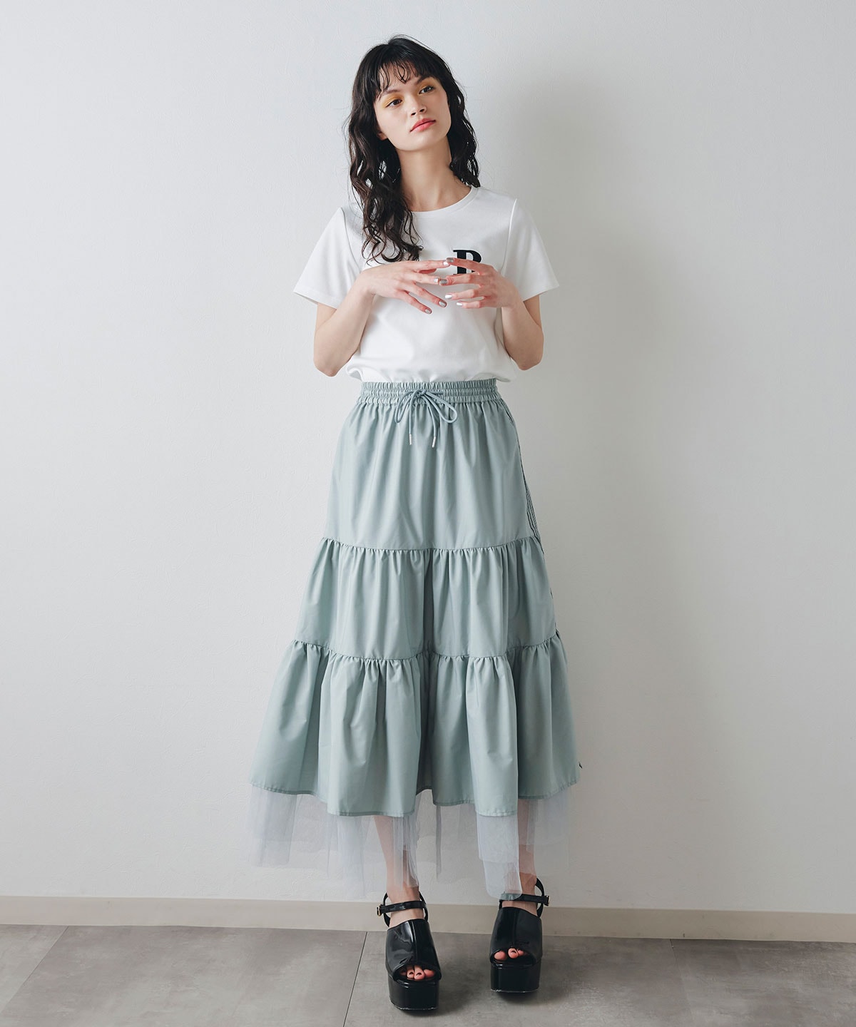 ビジューRチャームTシャツ