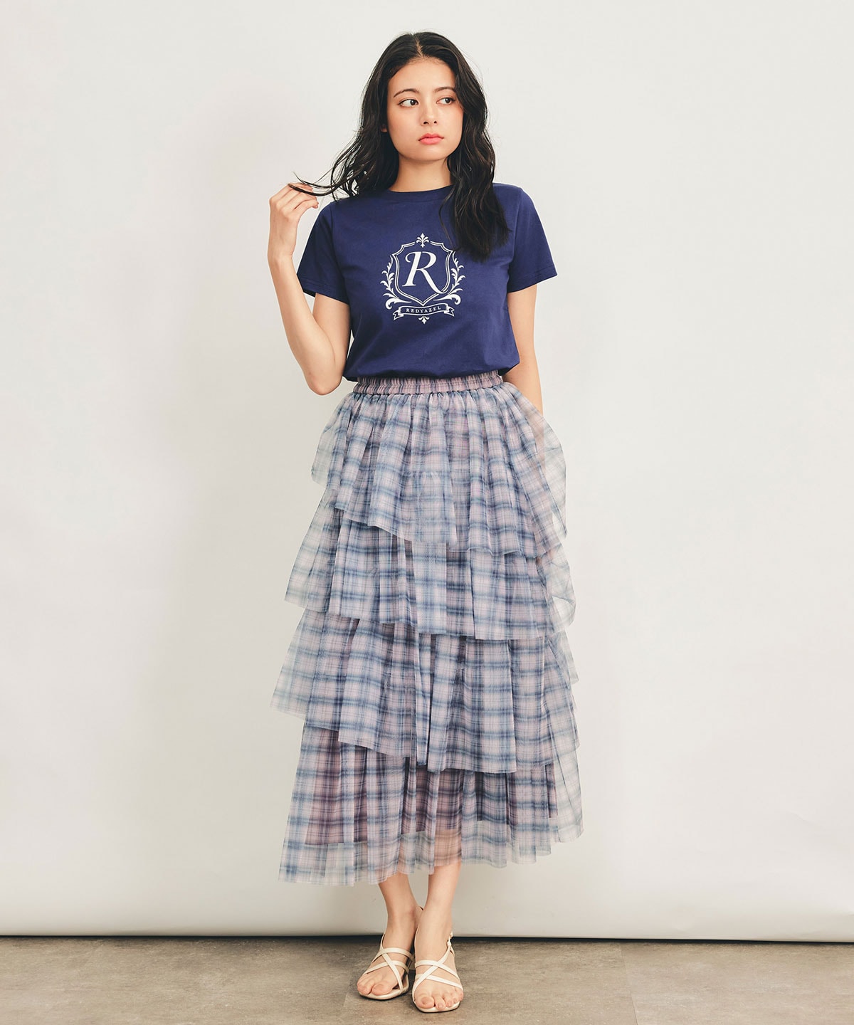 エンブレムロゴTシャツ